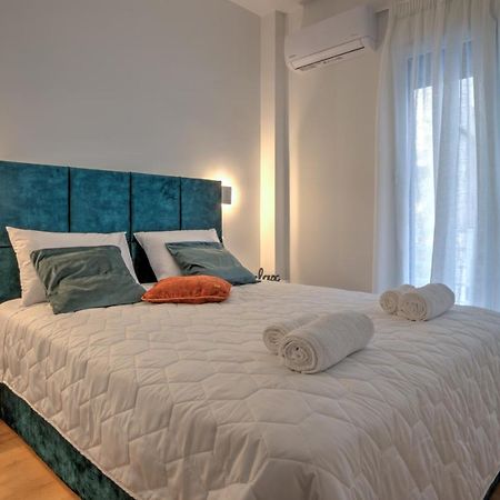 The Cosy Luxurious Seaside Apartment Афины Экстерьер фото